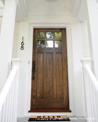 7860, shown in Oak with shaker sticking and UltraBlock® technology