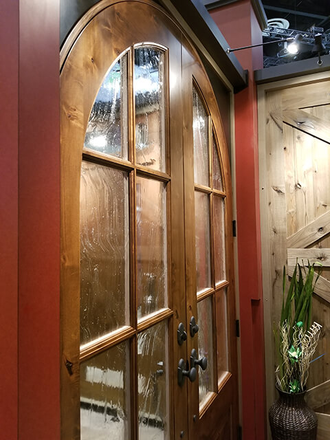 Arch Top 7506 Door Pair in Knotty Alder